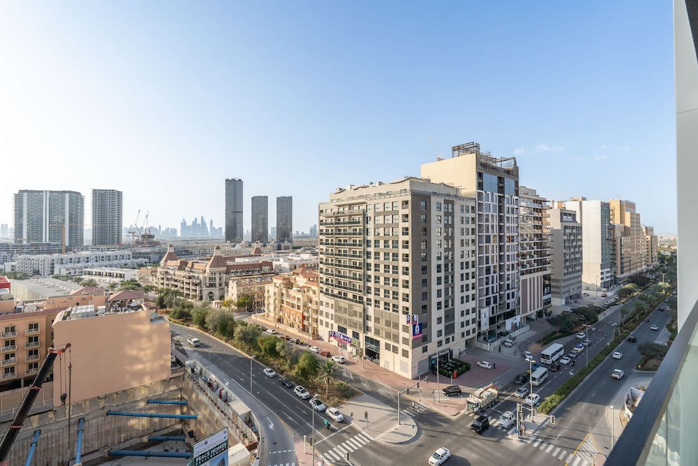 Ravishing 1 Bedroom in Binghatti Amber