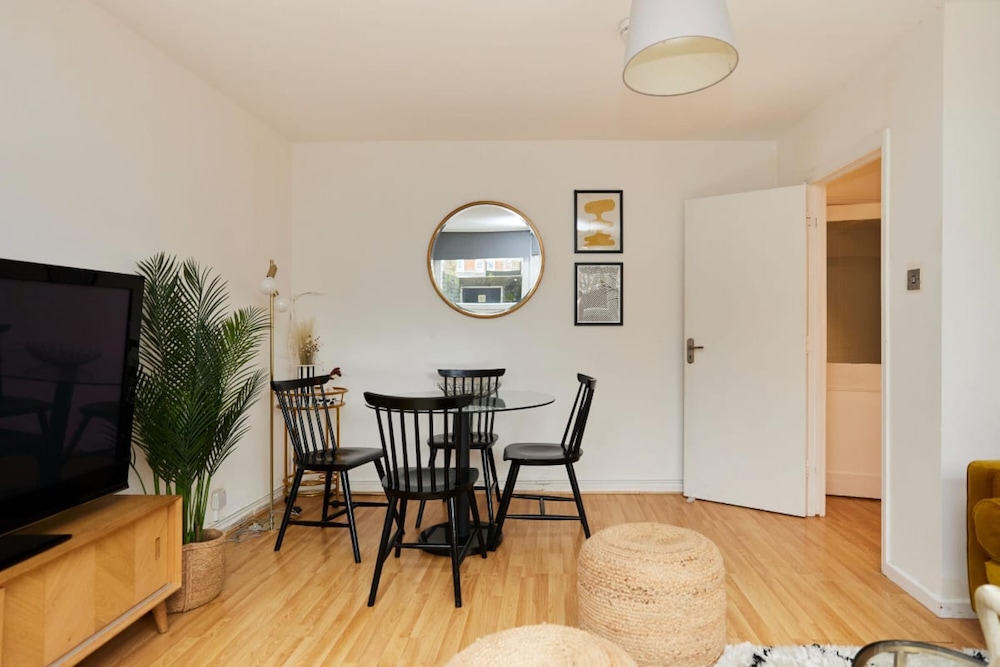 The Kennington Park Crib - Lovely 2bdr Flat With Garden