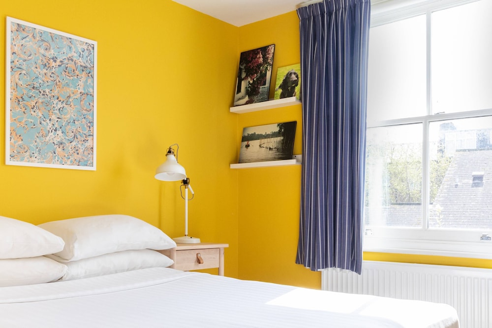 Caithness Road VI by Onefinestay