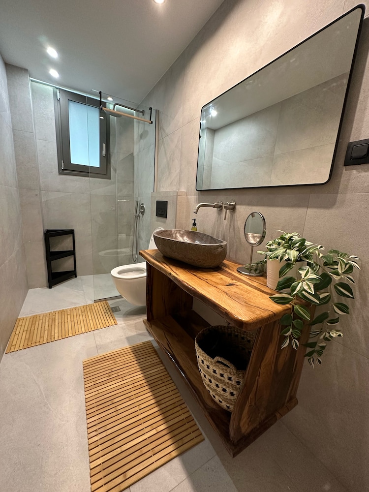Meliana Homes