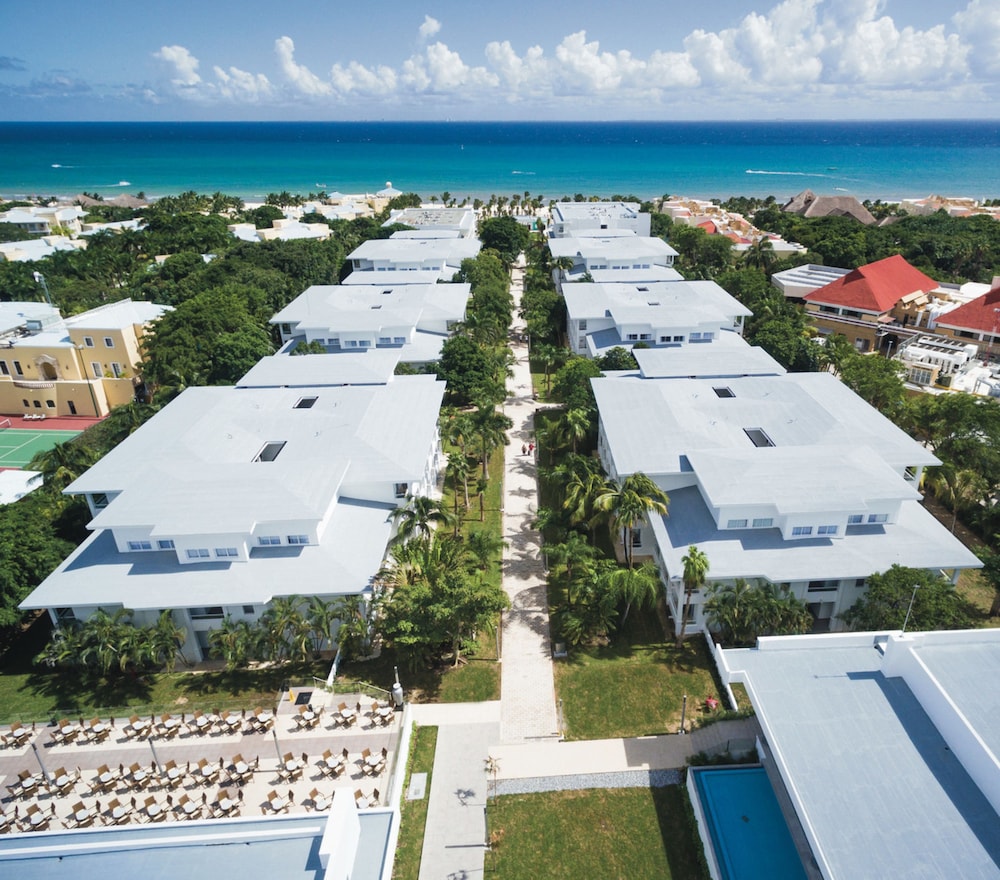 Cancun Vacations - Hotel Riu Playacar - All Inclusive - Property Image 5