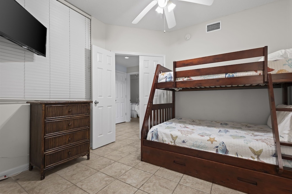 The Beach Club Bristol 201 3 Bedroom Condo