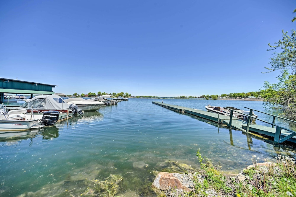 Home w/ Patio, 2 Blocks to St. Lawrence River - Property Image 31