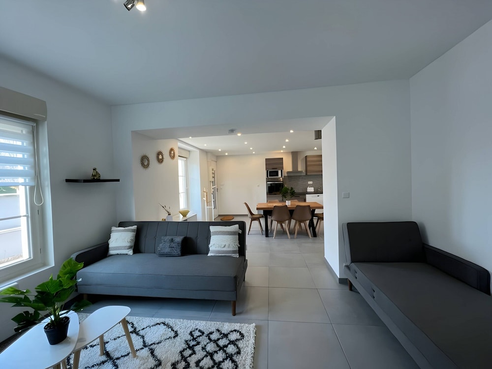 Charming Home in Parigne-l'eveque Near Le Mans 2