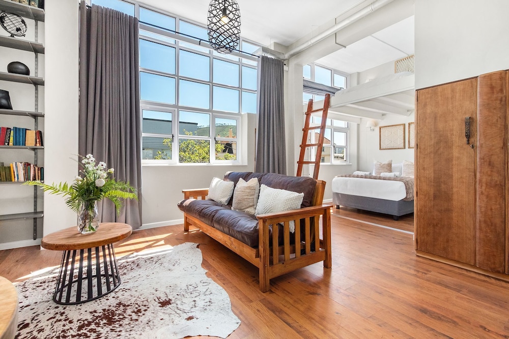 Gardens Loft Studio
