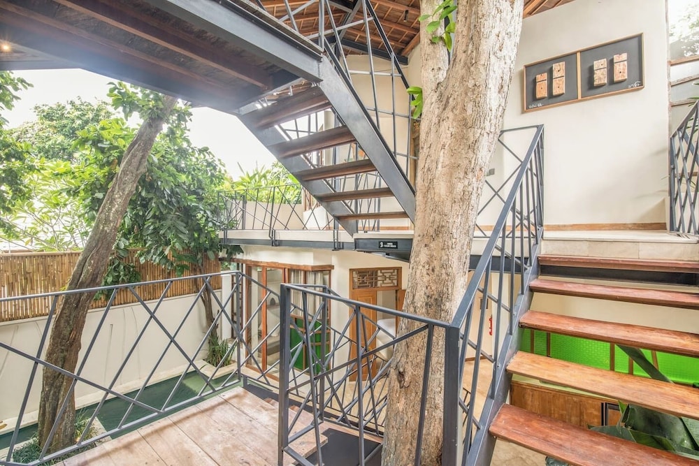 Stylish 2-br Villa With Pool, 800m Canggu Beach