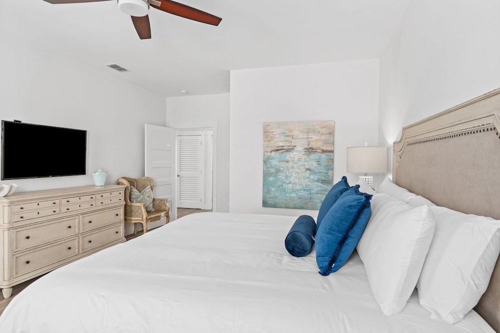 Blue Surf Lane Miramar Beach Home w Pool Firepit Golf Cart Quick Beach Access
