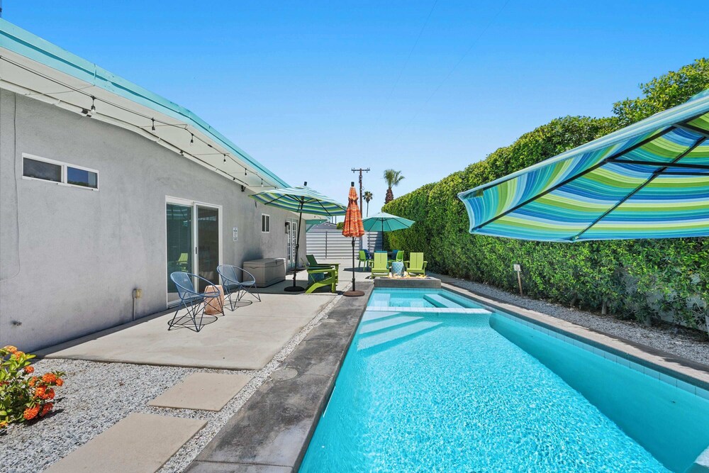 Modern Heart Oasis With Pool!