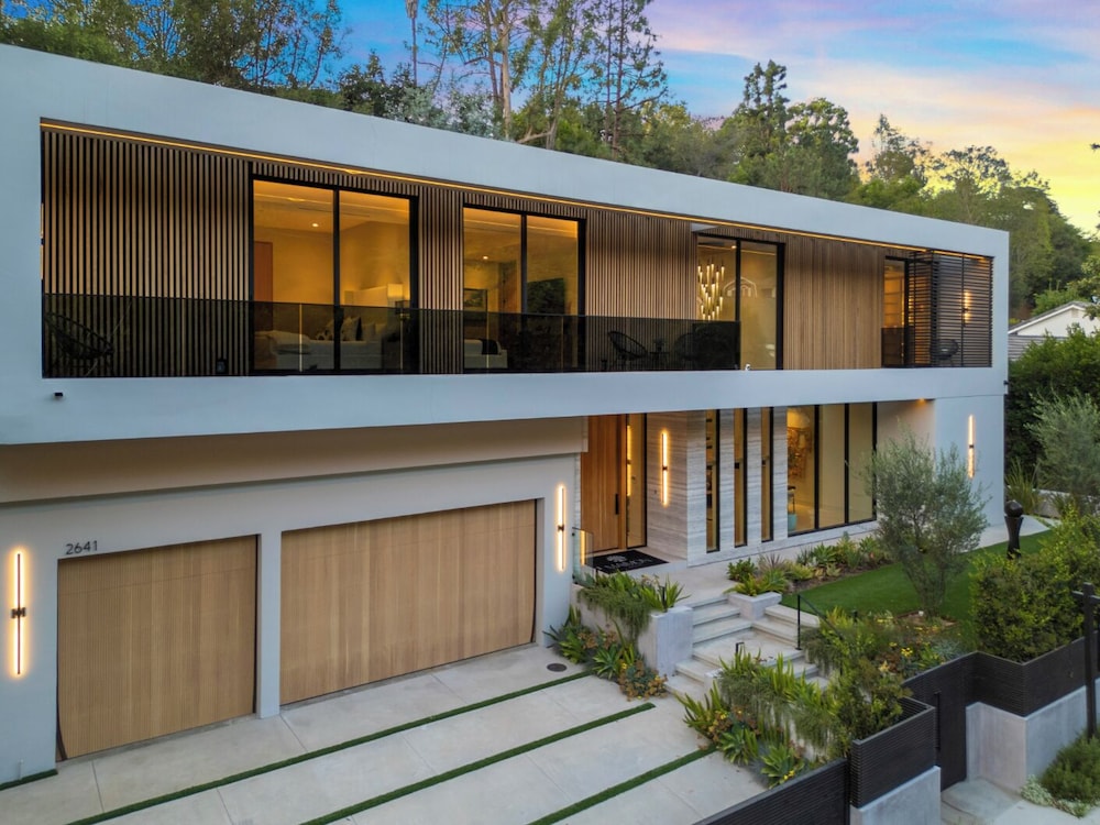 Hutton Modern