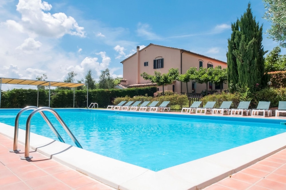 La Torre Apartments