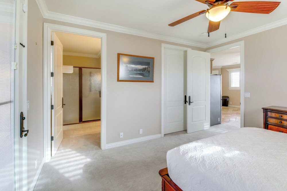 Spacious Luxe Home w/ Lake Access in Fort Mohave!