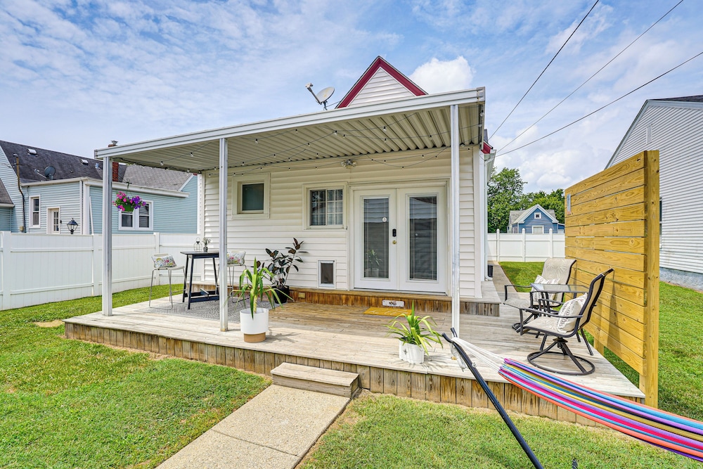 Home w/ Fenced Backyard, 6 Mi to Dtwn Louisville!
