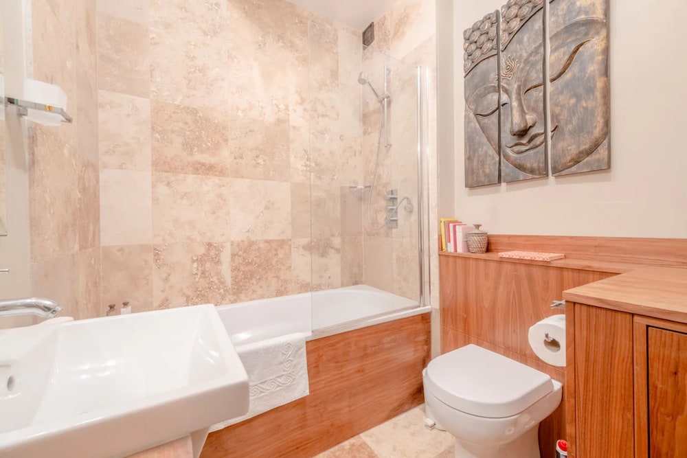Quaint and Central Studio Flat - Chelsea