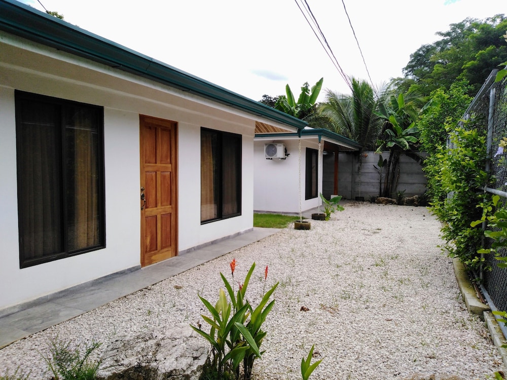 Hotel Estancia Santa Teresita - Image 1