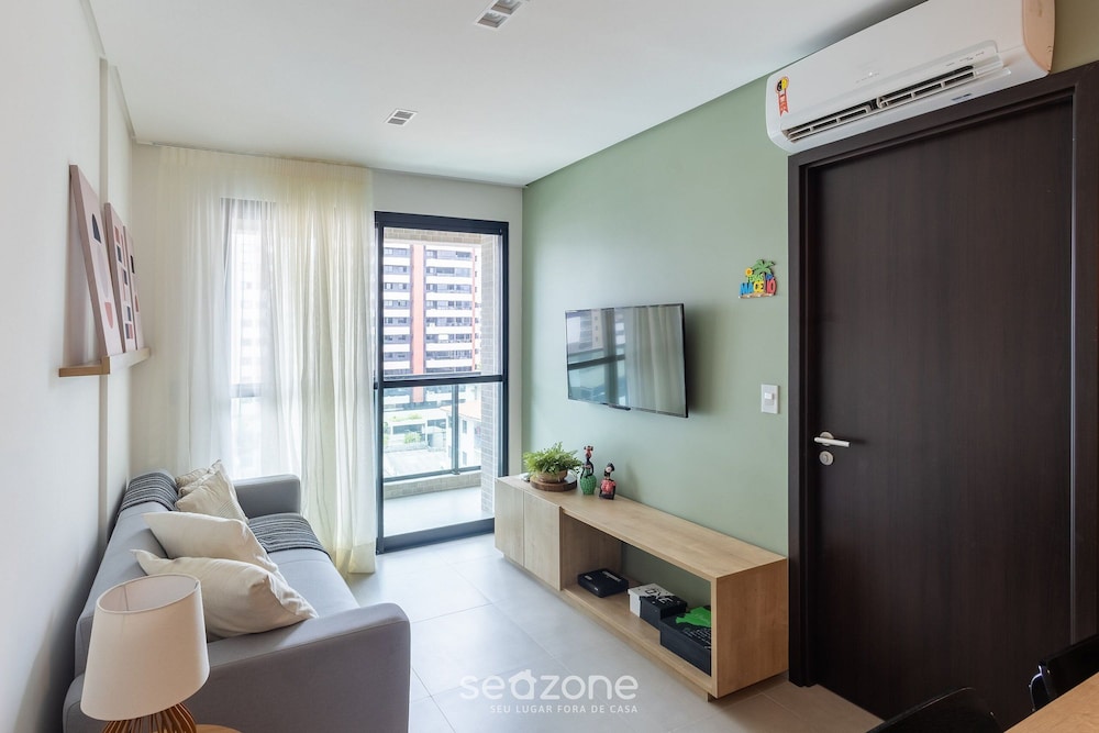 Apart With 1 Suite 700 m From the Beach Elr0507