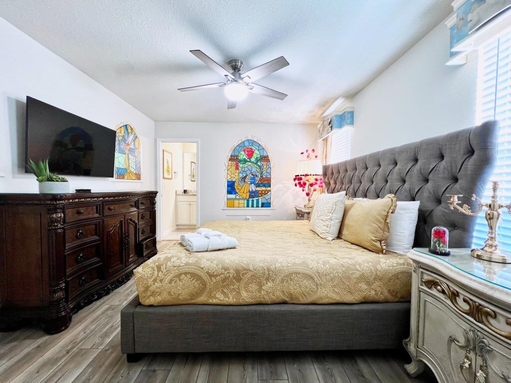 Stunning Themed 7 Bed Pool Home With Theater-3229l 7 Bedroom Home