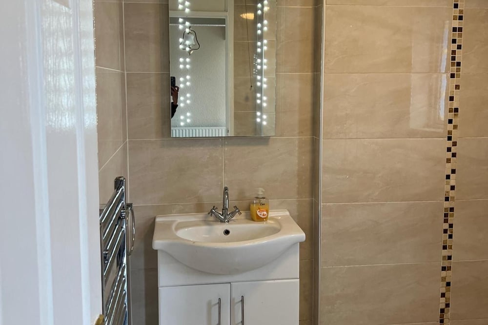 4 Bedroom House in Newry Central