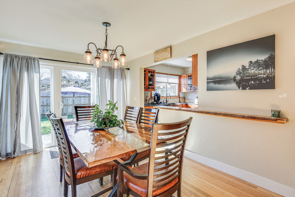 < 1 Mi to University of Oregon: Eugene Home