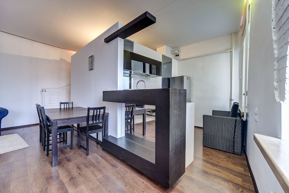 STN Apartments on Karavannaya
