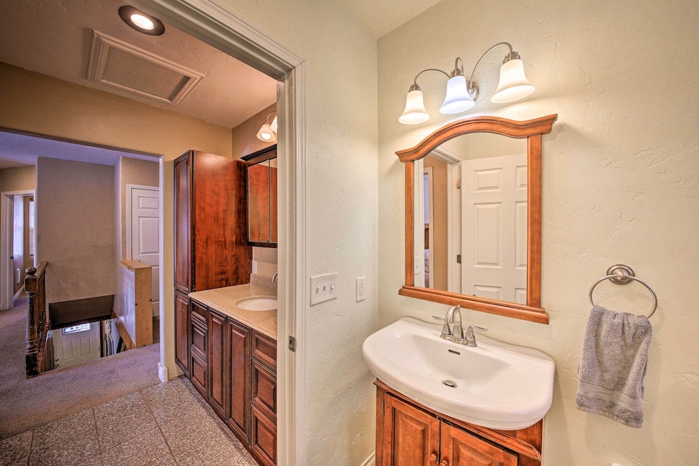 Family-friendly Sagle Vacation Rental w/ Deck - Property Image 3