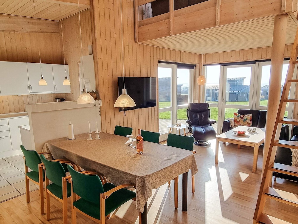 Well-maintained Holiday Home in Faborg