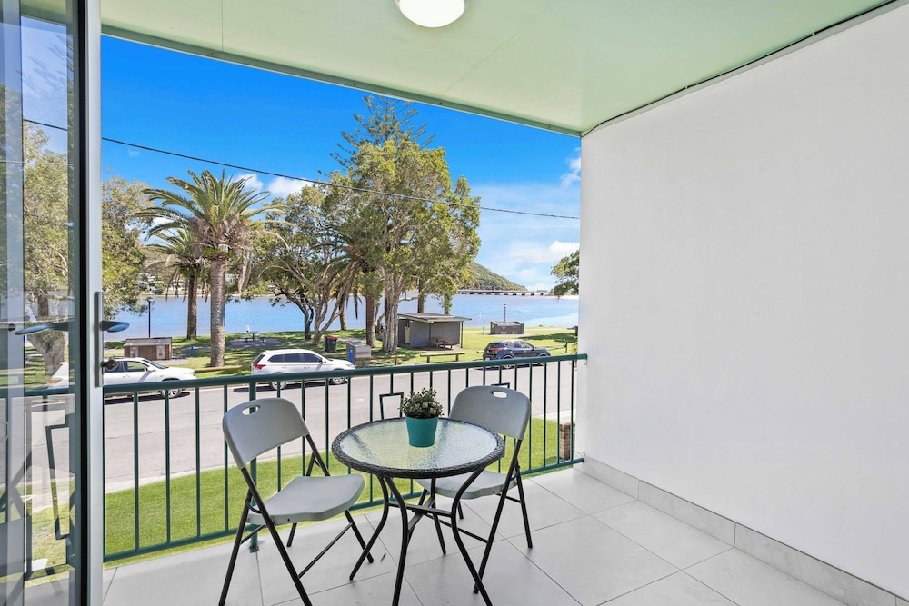 Palm Beach Waterfront Escape