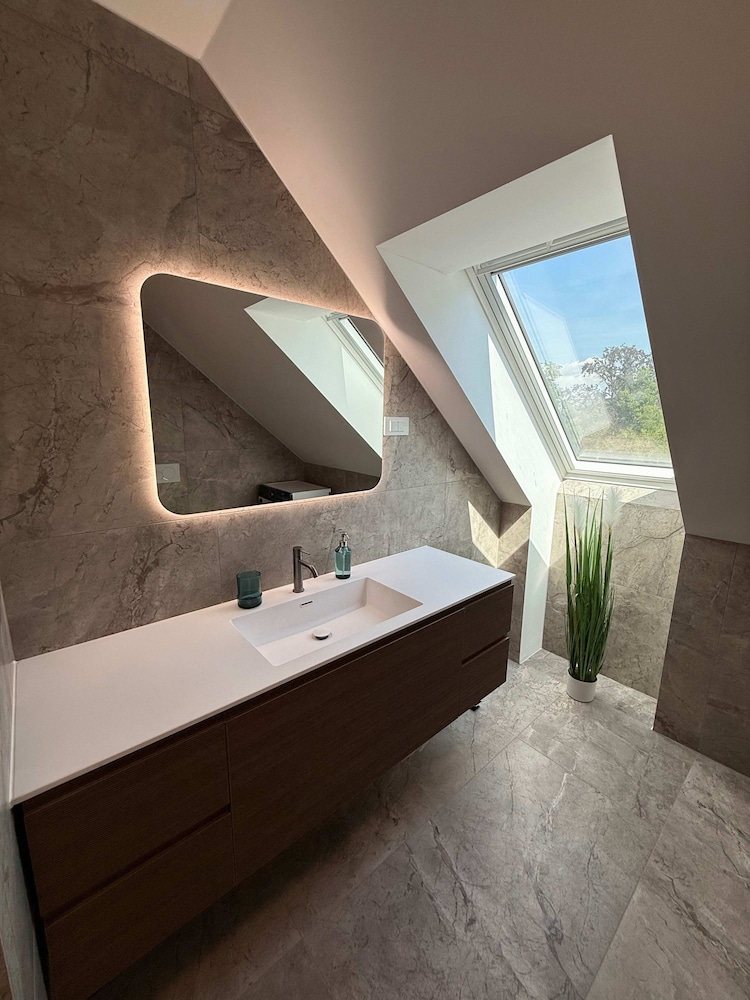 Crown Residence Luxury 2BR in Ljubljana Downtown