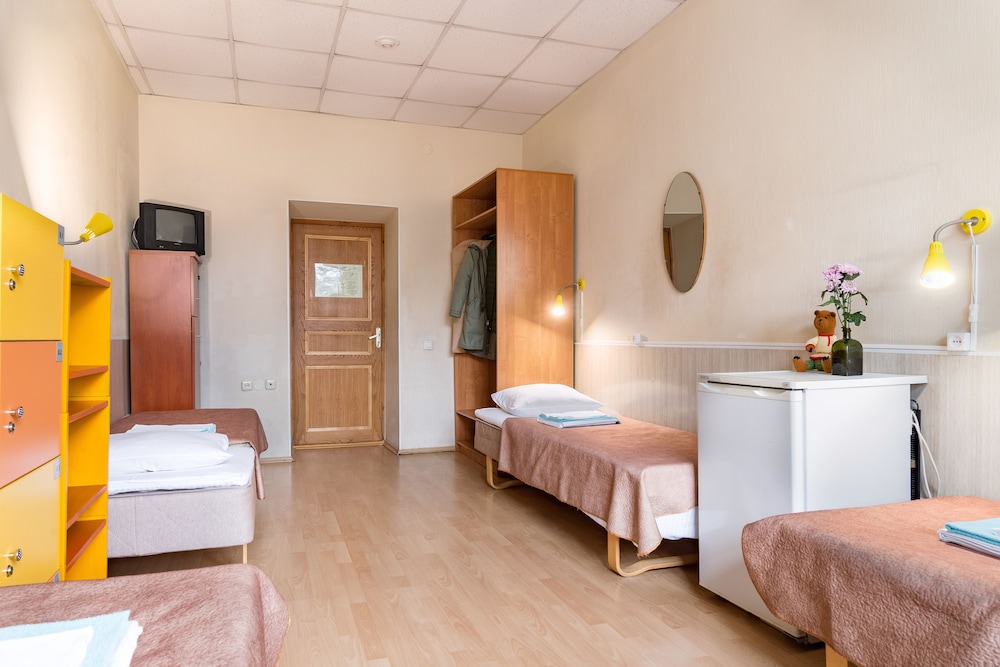 Metro-Tour Hostel