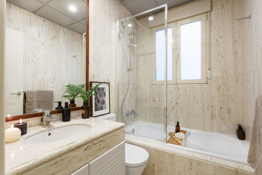 Ombai - 2 Bedrooms in Castellana