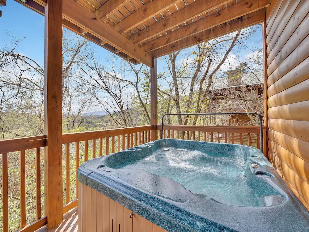 Ern860 - Cozy Bear Overlook 4 Bedroom Cabin