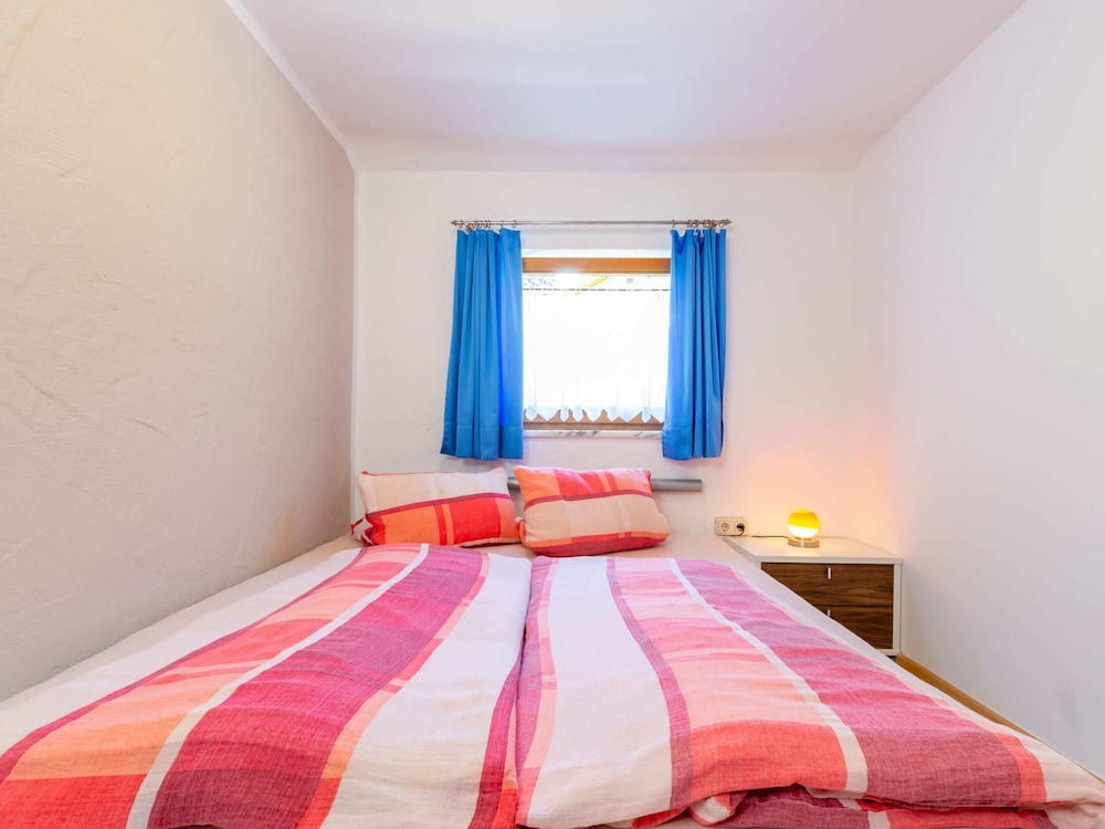 Simplistic Apartment in Piesendorf - Walchen near Ski Slopes view 5