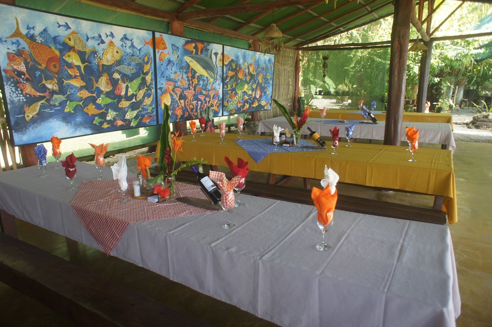 La Leona Eco Lodge