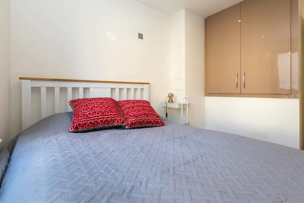 Modern & Spacious 2BD Flat - Westbourne Park