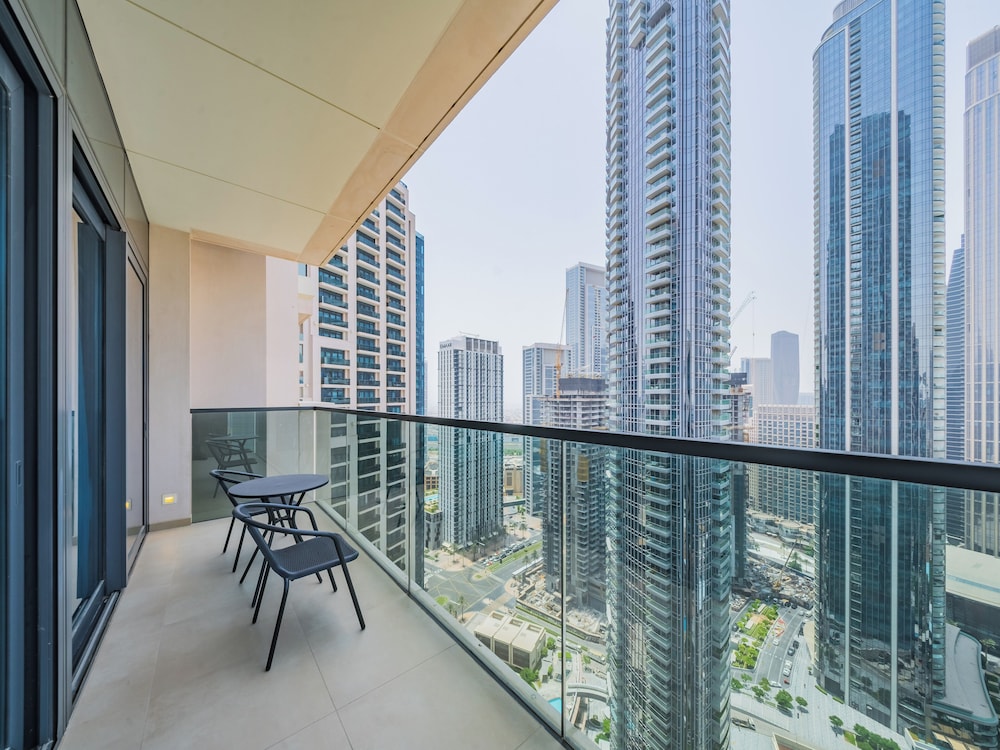 Act One - Act Two - Downtown - Emaar
