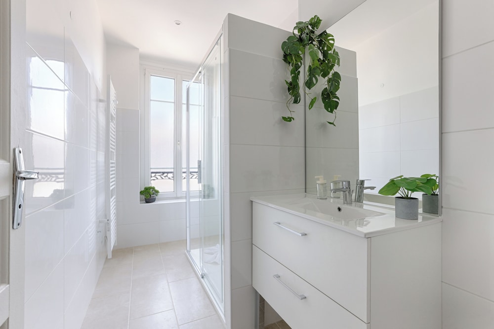 Apartments in Champigny-Sur-Marne - 30 minutes from Disneyland