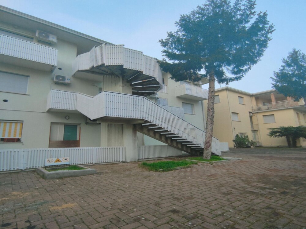 Bright and Comfortable Apartment in Bibione