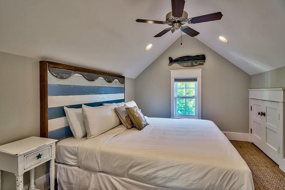 WaterColor Reunions 7 Bedroom Holiday Home by Five Star Properties