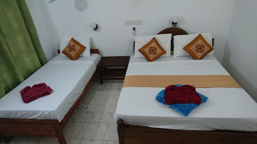 Thuruliya Lodge Habarana