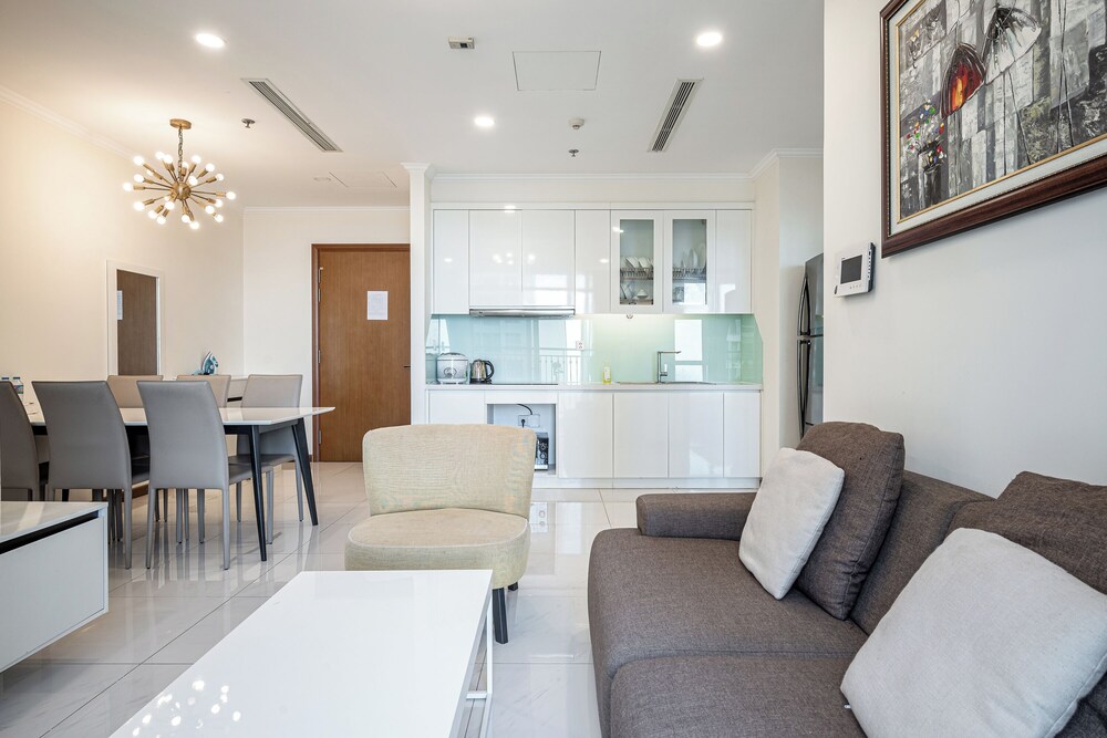 PD Pristine Apartment Landmark Plus
