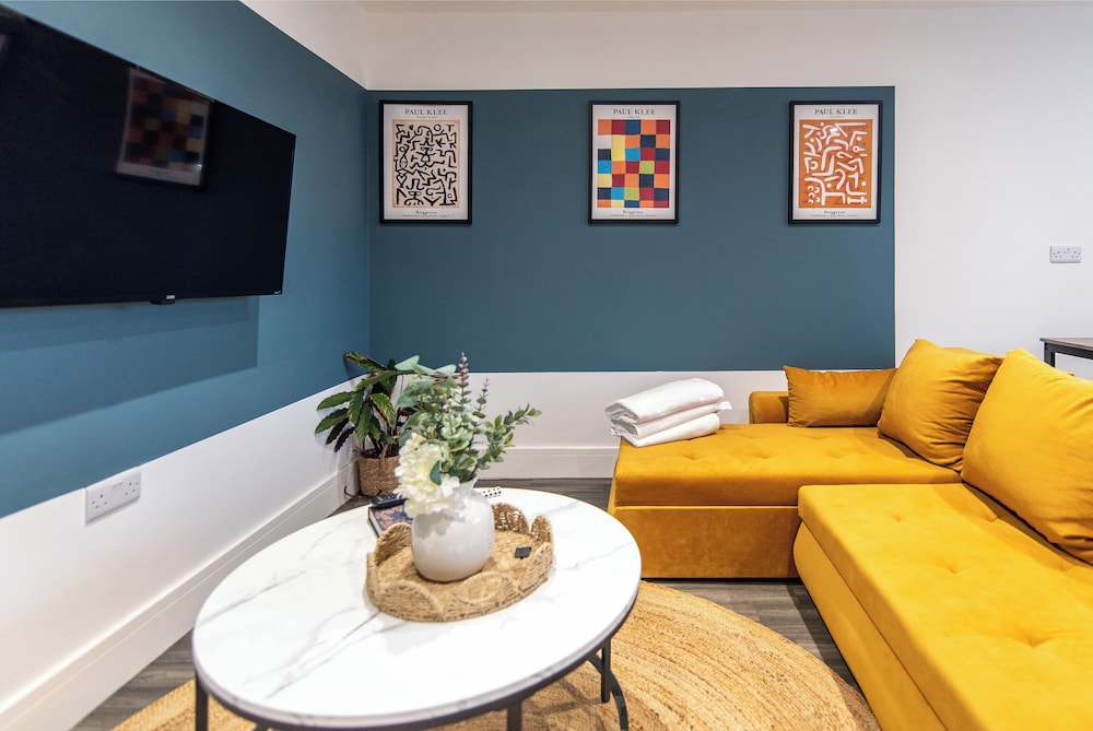 Chapel Street Apartments