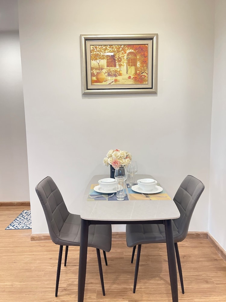 Hagi APT - Vinhomes Metropolis in Ha Noi