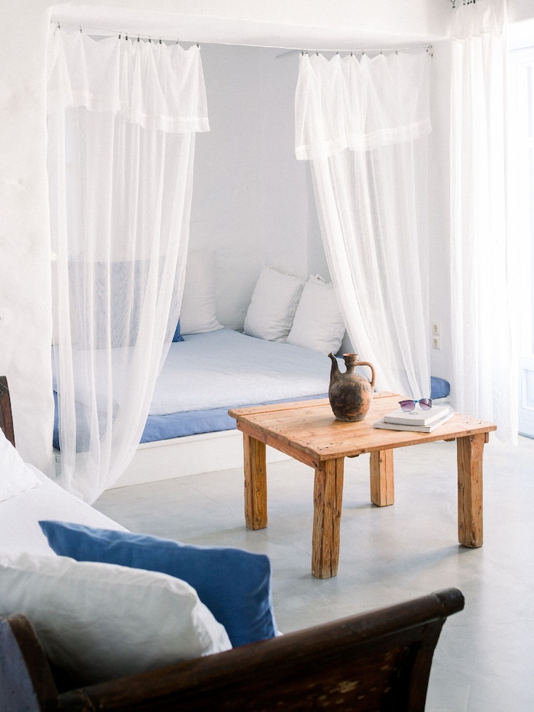 Kea Village Suites & Villas