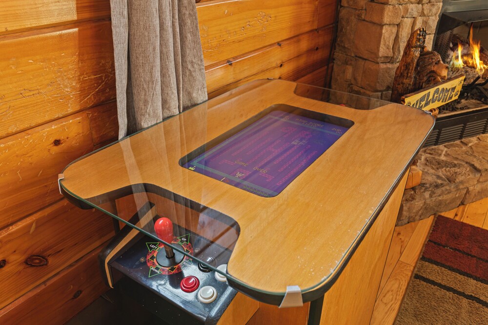 Bear Hideaway Cozy 3BR Cabin