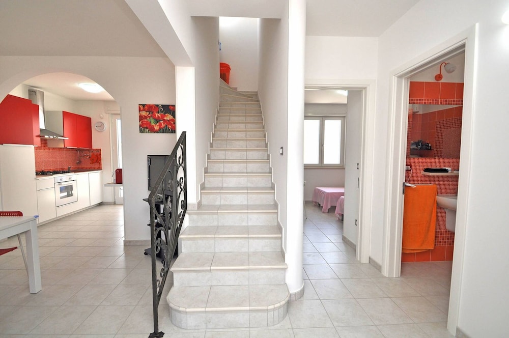 Villa Sacher Sleeps 12 Just 100 Metres From the sea