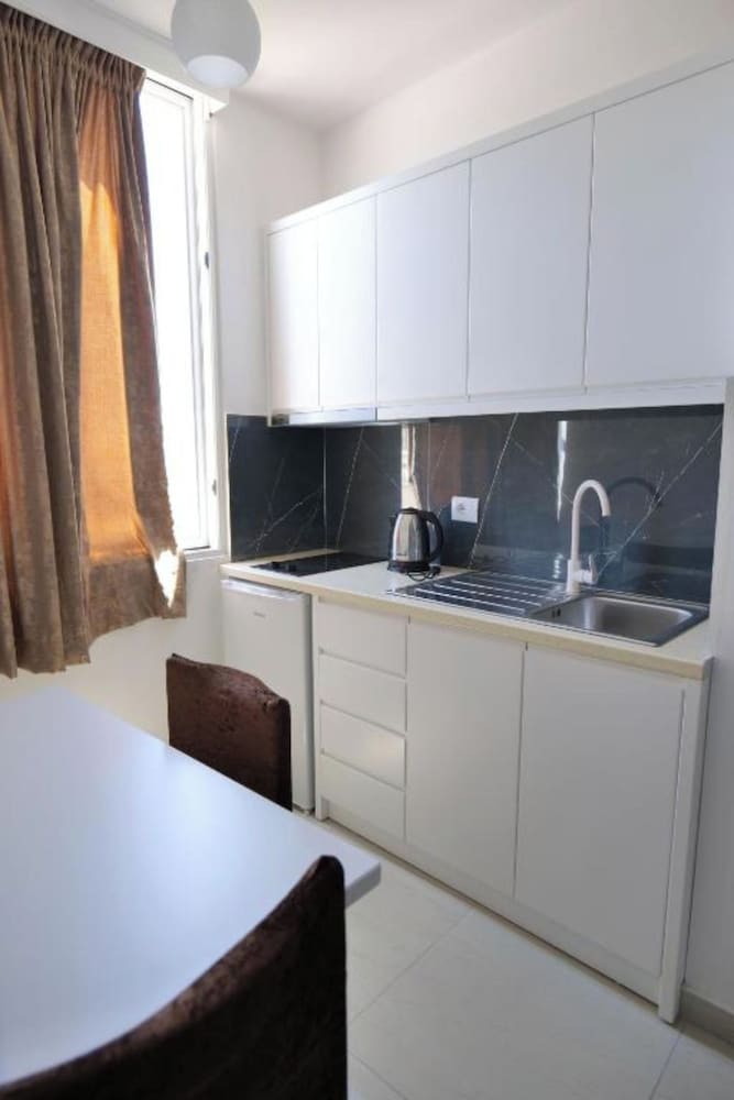 Vila Xhafa