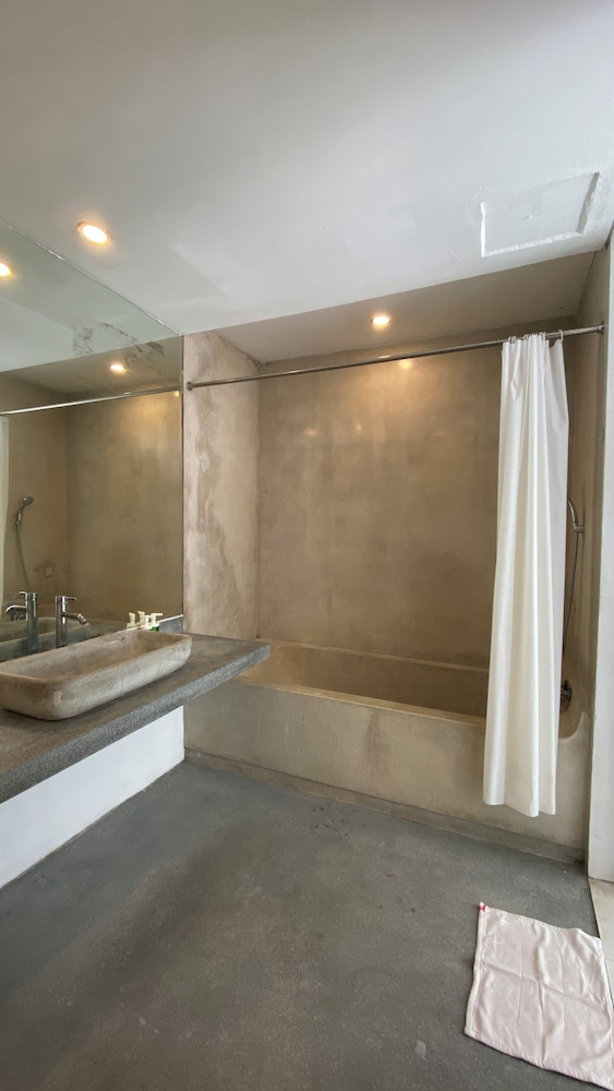 Pom Pom's Bali Apartments