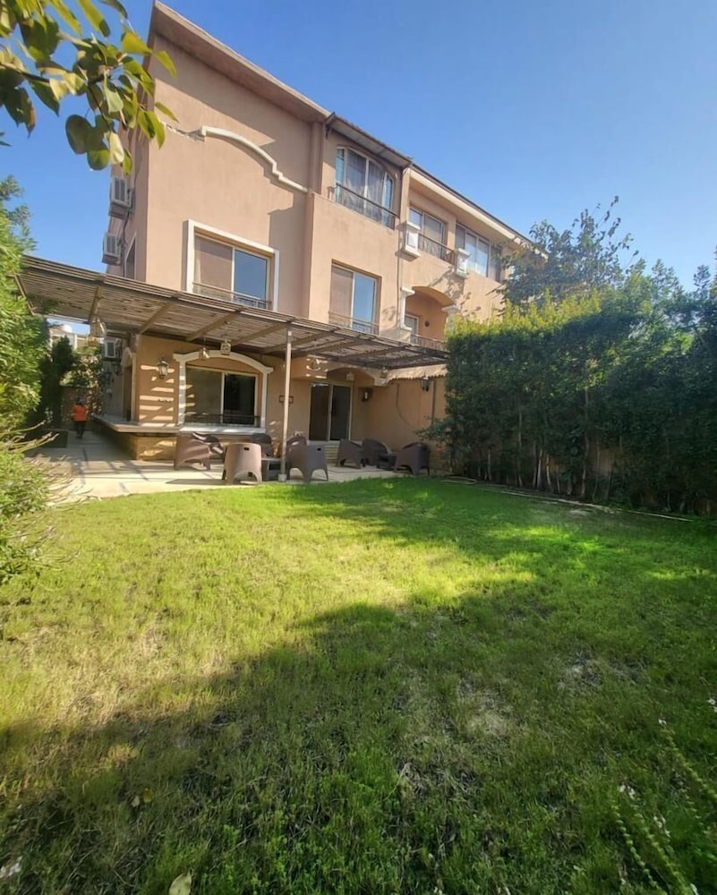 Hotel Sultan Dusit Villa New Cairo - Image 1