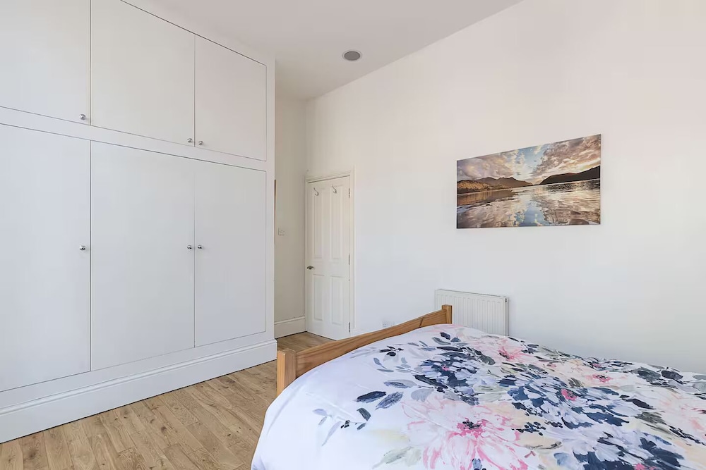 JOIVY Charming 1-Bedroom Flat with Patio