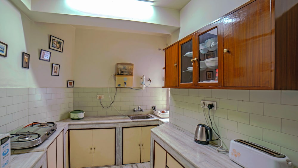 Yellowbrick-Calcutta's Freshest BnB