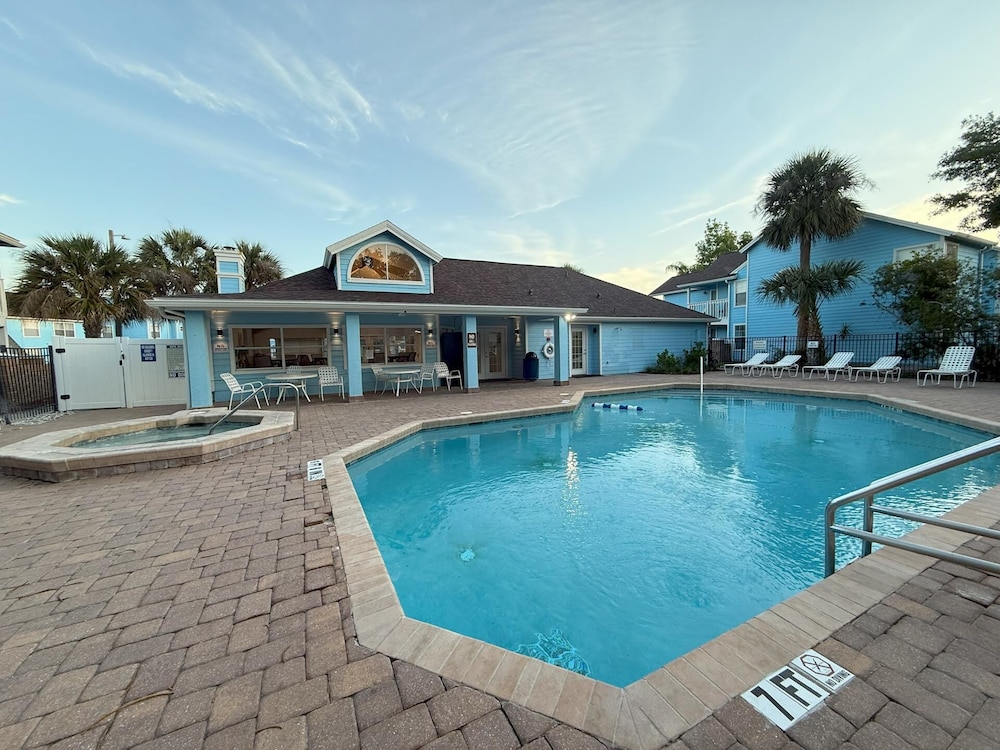 2721 North Poinciana Blvd Unit 164
